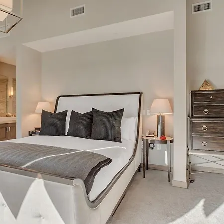 Platinum Room Hotel Room